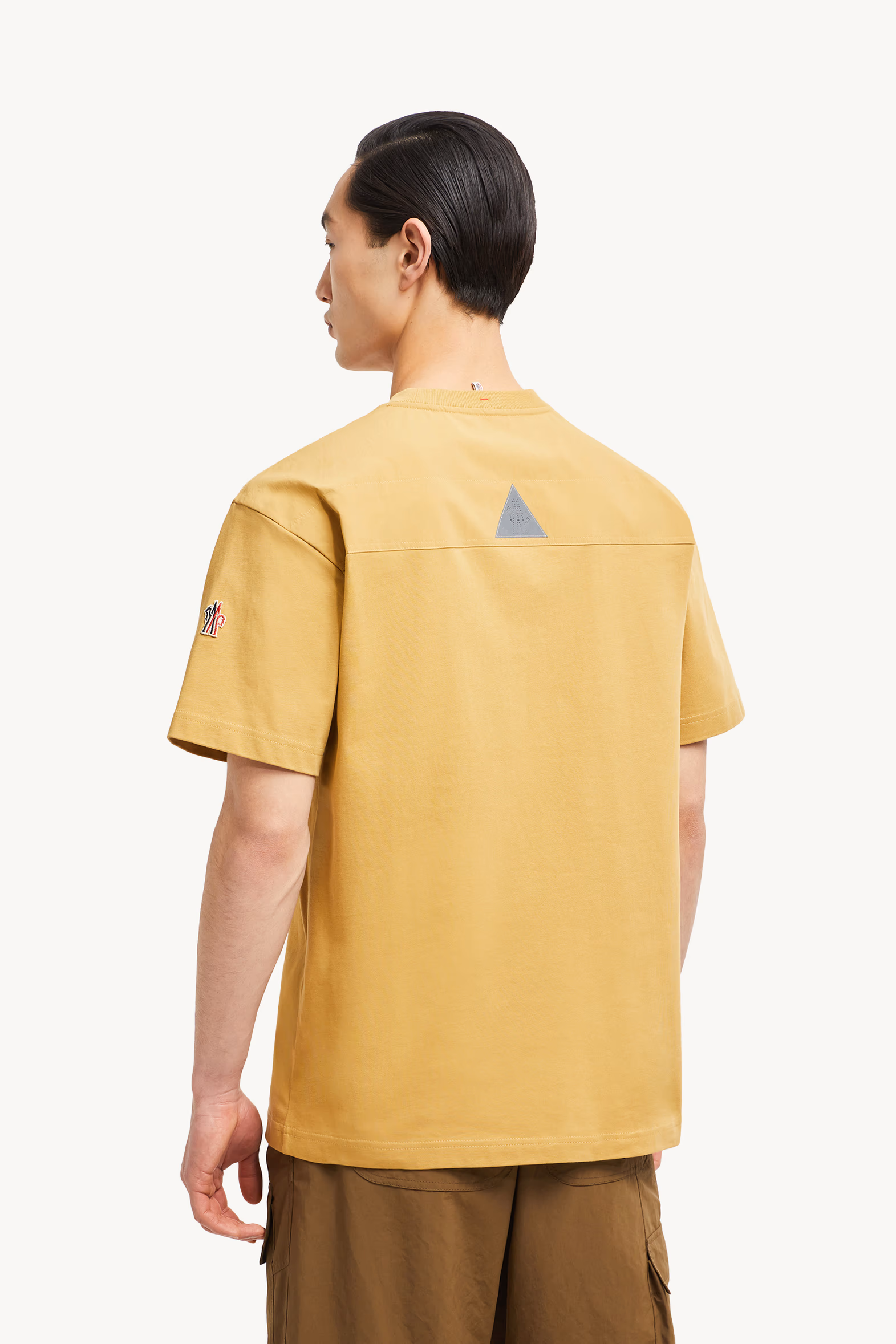 Camiseta de algodón con bolsillo Hombre Amarillo Ocre Moncler 5